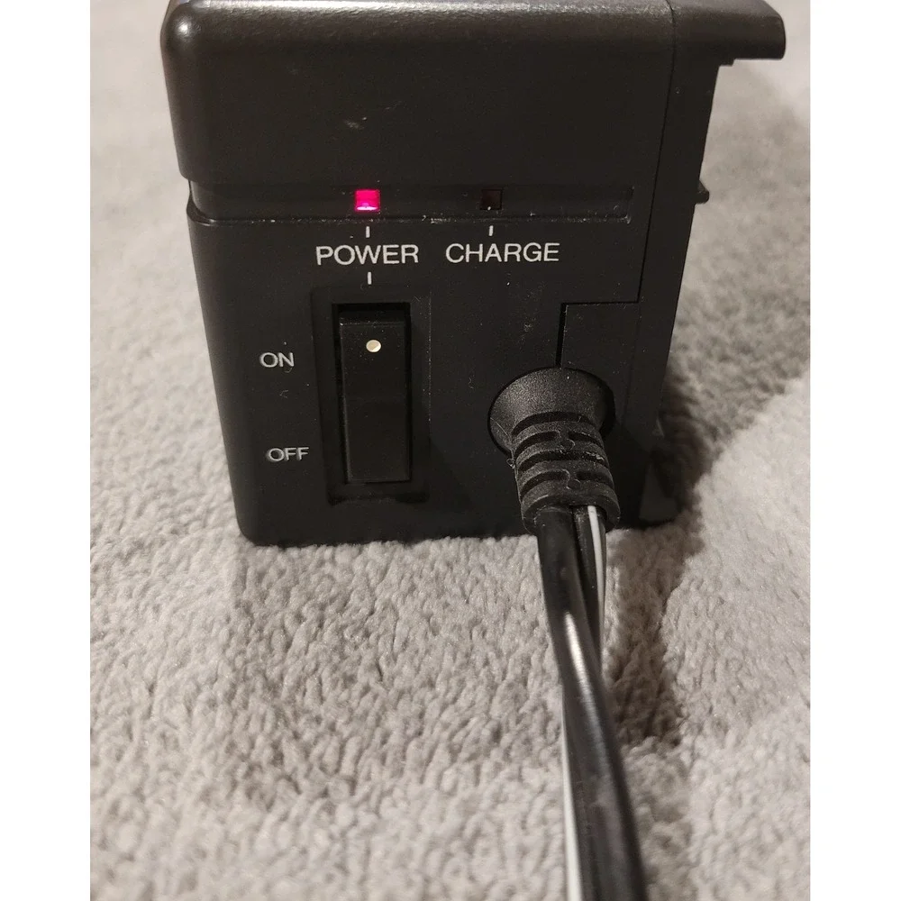 JVC AA-V2U AC Power Adapter Battery Charger Camcorder Tested Working